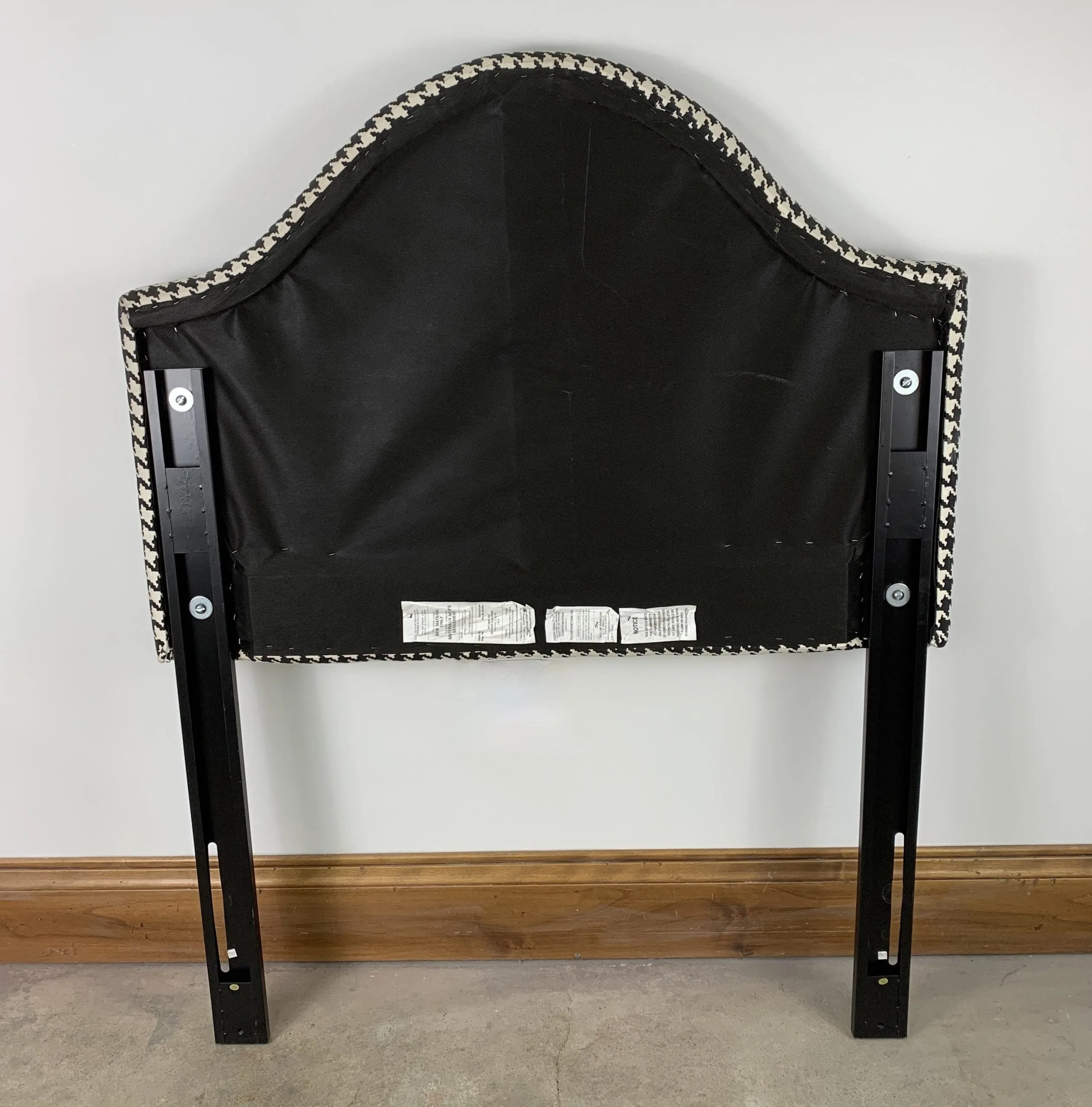 Skyline Furniture Twin Headboard, Upholstered Houndstooth, Black and White